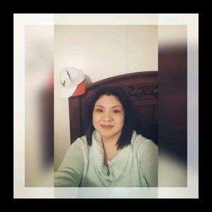 Meet your Posher, Rebecca